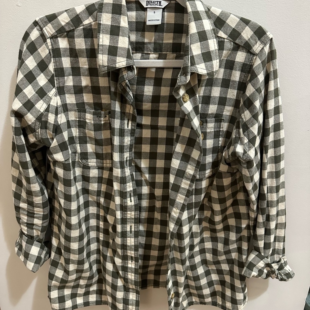 Duluth Trading Co Olive Green and Cream Buffalo Check Flannel Shirt - S